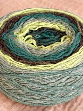 2 big indie wool cakes green gradient - bundle